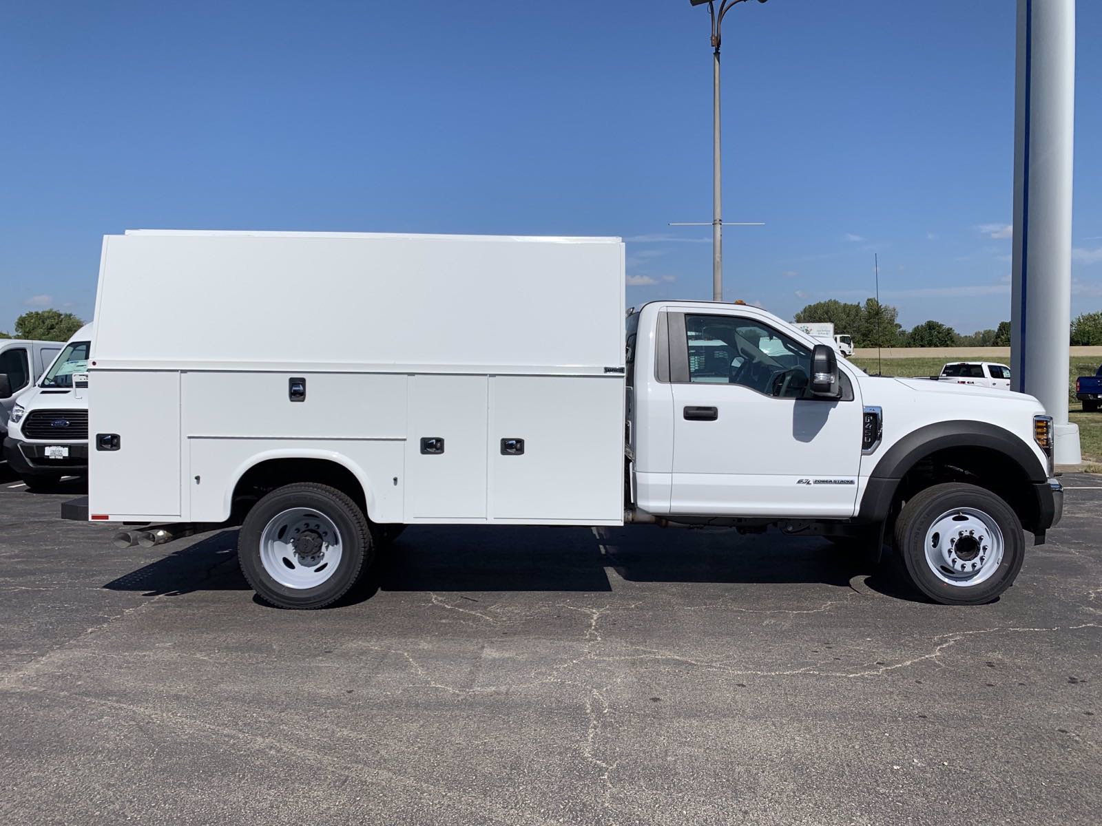 New 2019 Ford Super Duty F-450 DRW XL RWD Regular Cab Chassis-Cab