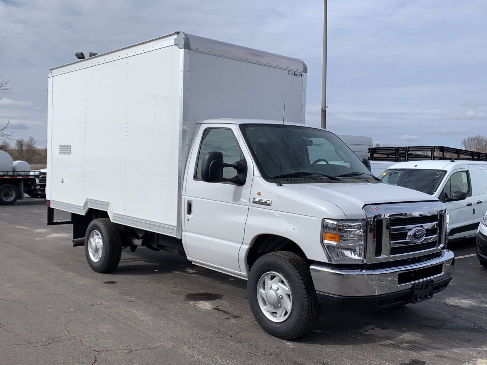 New 2019 Ford E-Series Cutaway RWD Box Truck